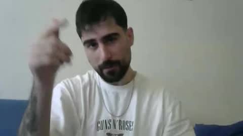 Snapshot of dummodarknight chatting on October 8, 11:41 am The Dark Knight online show from October 8, 11:41 am