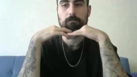 Snapshot of dummodarknight chatting on February 14, 10:34 am The Dark Knight online show from February 14, 10:34 am