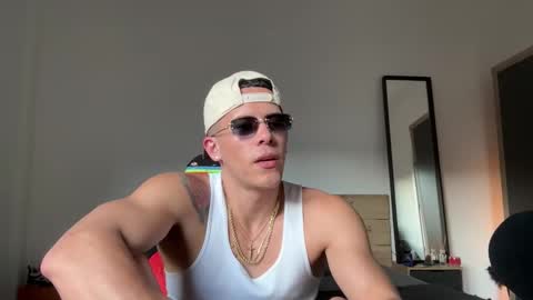 Snapshot of duncancollins chatting on May 21, 6:15 pm Duncan Collins online show from May 21, 6:15 pm