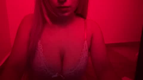 DuoMusee online show from April 11, 5:45 am