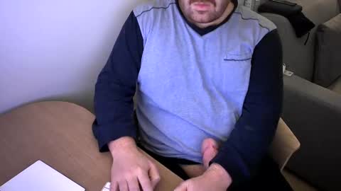 FloFrenchCurv288 online show from February 20, 11:38 pm