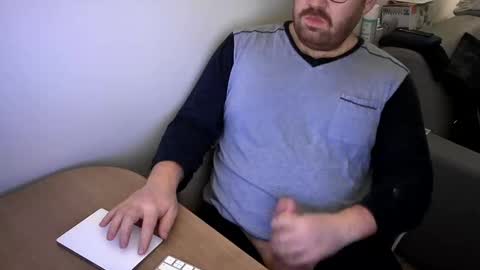 FloFrenchCurv288 online show from February 23, 11:24 pm