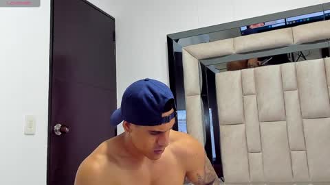 duran_dhikol1 online show from February 13, 6:20 am