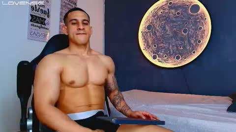 Snapshot of duran_dhikol1 chatting on February 27, 3:39 am duran_dhikol1 online show from February 27, 3:39 am