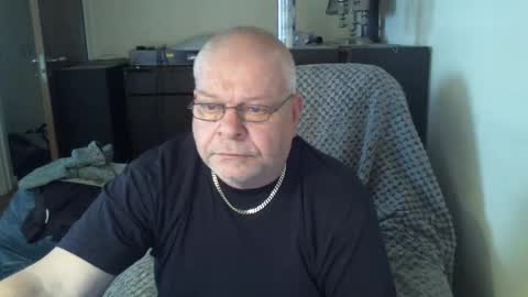 Snapshot of durk55 chatting on February 24, 10:24 am durk55 online show from February 24, 10:24 am