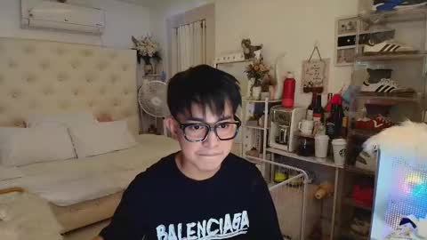 dustin online show from January 15, 10:42 am