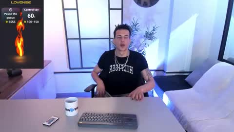 Dustin Sonne online show from October 15, 4:45 am