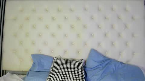 dustinandjordan online show from January 6, 1:04 pm