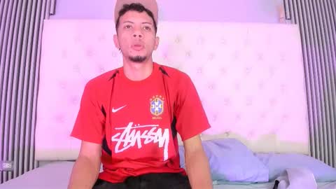 dustinandjordan online show from January 11, 2:44 pm