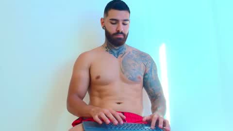 Dustin online show from March 8, 8:23 pm