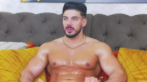 Dustin online show from April 13, 10:10 am