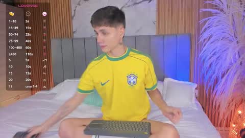 Snapshot of dustinlevine chatting on February 16, 12:12 pm Dustin Levy online show from February 16, 12:12 pm