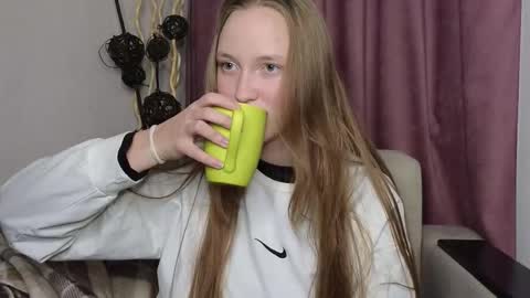 Jenny online show from December 14, 6:45 pm