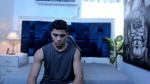 DUSTYN MICHELLE online show from June 23, 7:01 pm
