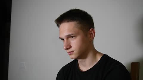 Dustyn online show from December 10, 1:22 pm