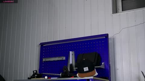 Dustyn online show from November 14, 3:11 pm