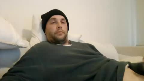 dustyroy09 online show from July 2, 3:23 am