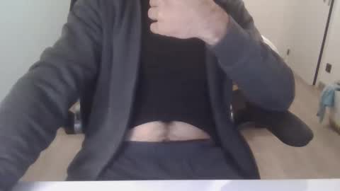 Snapshot of dutch26183 chatting on September 28, 6:13 pm Dutch2618 online show from September 28, 6:13 pm