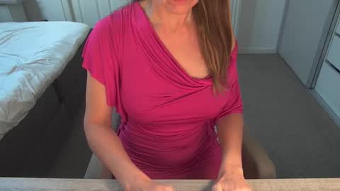 Snapshot of dutchamber chatting on November 11, 8:47 am Ambertje040 online show from November 11, 8:47 am