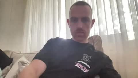 Snapshot of dutchguy4you chatting on July 17, 9:38 am dutchguy4you online show from July 17, 9:38 am