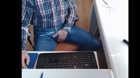 dutchpornking2 online show from February 2, 12:24 pm