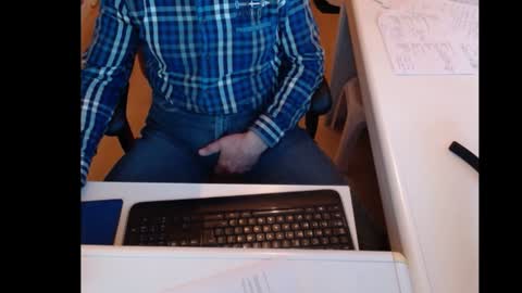 dutchpornking2 online show from February 8, 8:31 am