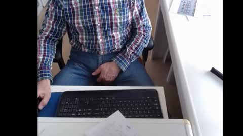 dutchpornking2 online show from March 4, 8:24 am