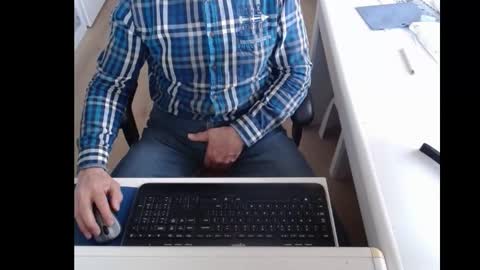 dutchpornking2 online show from March 10, 7:53 am