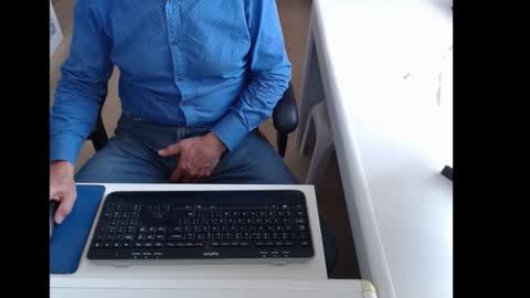 dutchpornking2 online show from September 14, 10:25 am