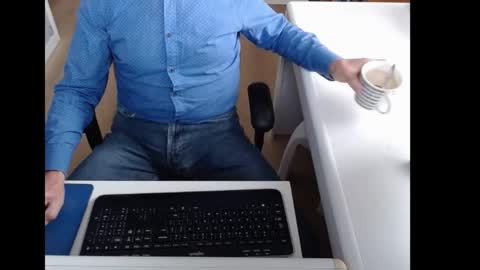 dutchpornking2 online show from October 8, 7:39 am