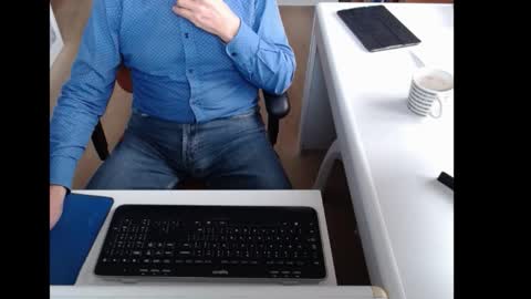 dutchpornking2 online show from October 13, 8:03 am