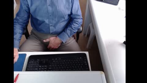 dutchpornking2 online show from February 1, 8:02 am