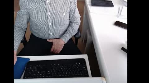 dutchpornking2 online show from April 2, 5:49 am