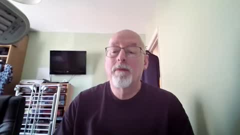 Snapshot of dutchunclejohn chatting on April 20, 9:23 am DutchUncleJohn online show from April 20, 9:23 am