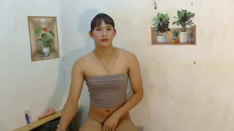Snapshot of dy_namite chatting on July 10, 6:32 pm dy_namite online show from July 10, 6:32 pm