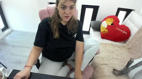 dayana online show from April 10, 4:28 am