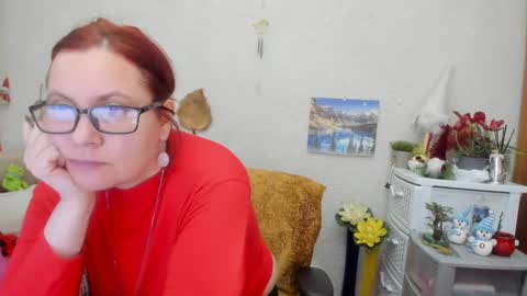 Dyanne online show from February 9, 5:43 pm