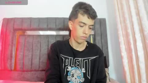 Dylan online show from November 18, 11:36 am