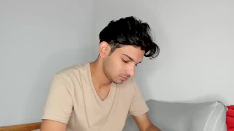 Snapshot of dylan_hoot chatting on November 24, 6:29 pm Dylan online show from November 24, 6:29 pm