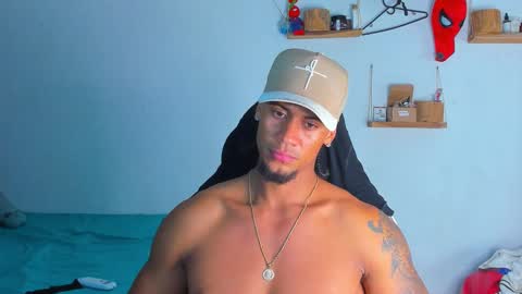 Dylan online show from February 3, 11:21 pm