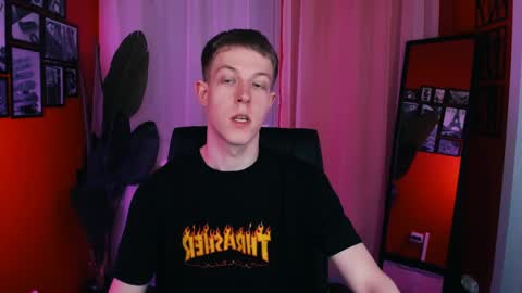 Dylan online show from April 7, 9:10 am