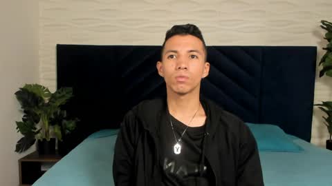 Dylan  online show from April 1, 11:33 am