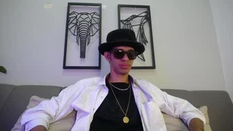 dylan_scotts online show from October 2, 7:43 pm