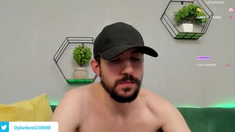 Dylan online show from November 18, 12:16 am