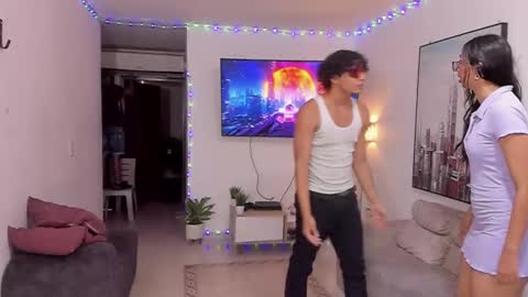 Snapshot of dylanbisex_hot chatting on December 4, 6:50 pm Mod Dylan Lilith Alan and Drake online show from December 4, 6:50 pm