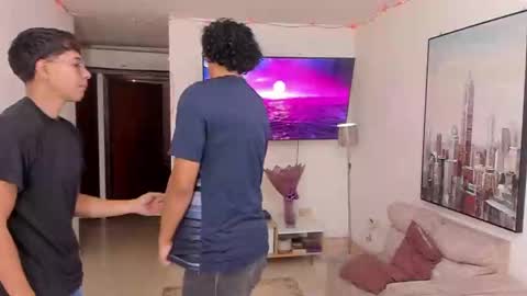 Snapshot of dylanbisex_hot chatting on December 11, 12:34 pm Mod Dylan Lilith Alan and Drake online show from December 11, 12:34 pm