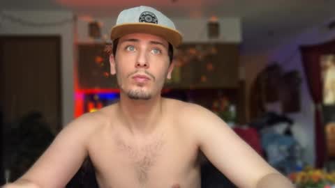 Dylan Daniel 7.8 online show from October 17, 10:01 pm