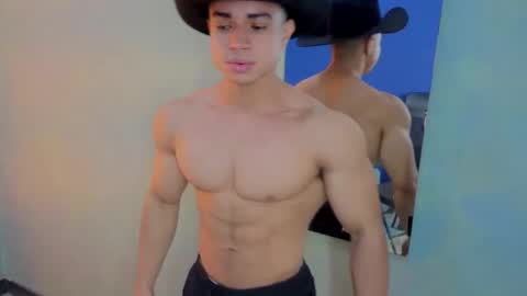 dylanguss online show from October 29, 12:18 pm