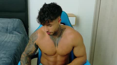Snapshot of dylanrivera_ chatting on June 14, 2:24 am Dylan Rivera online show from June 14, 2:24 am
