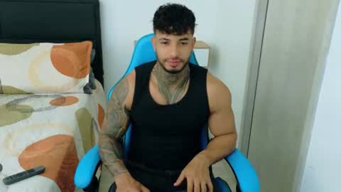 Snapshot of dylanrivera_ chatting on July 4, 4:02 pm Dylan Rivera online show from July 4, 4:02 pm